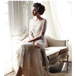 Maggie Sottero Verona Sample Gown Size 22
